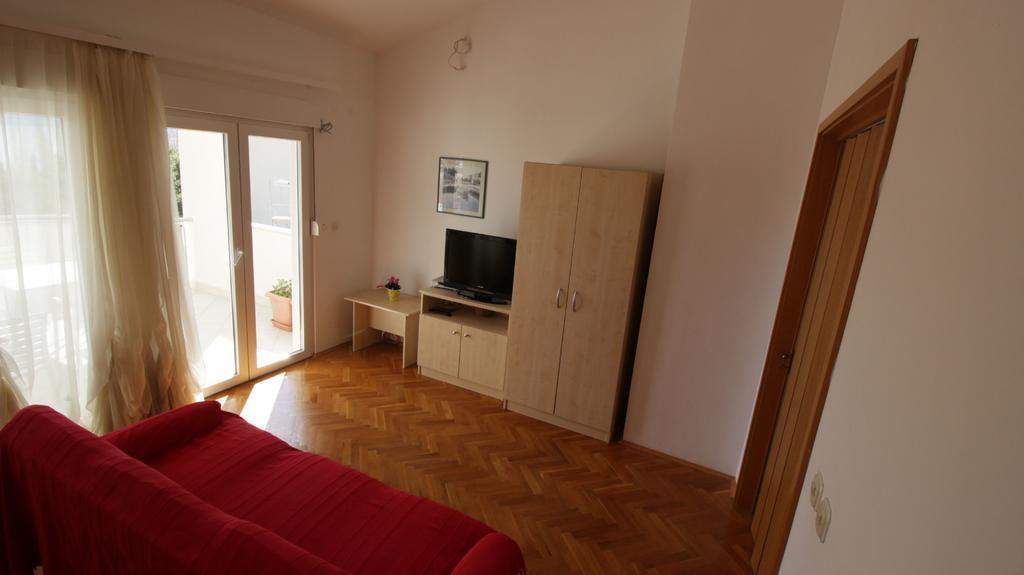 Apartments Ivka Omis Phòng bức ảnh